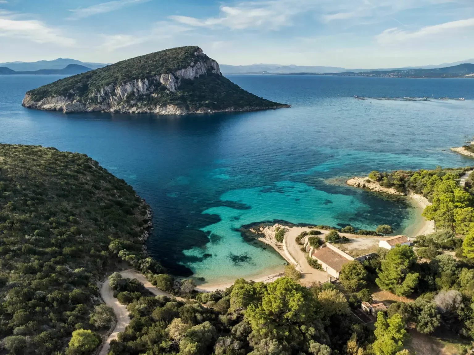 Cala Moresca e il mare di Golfo Aranci